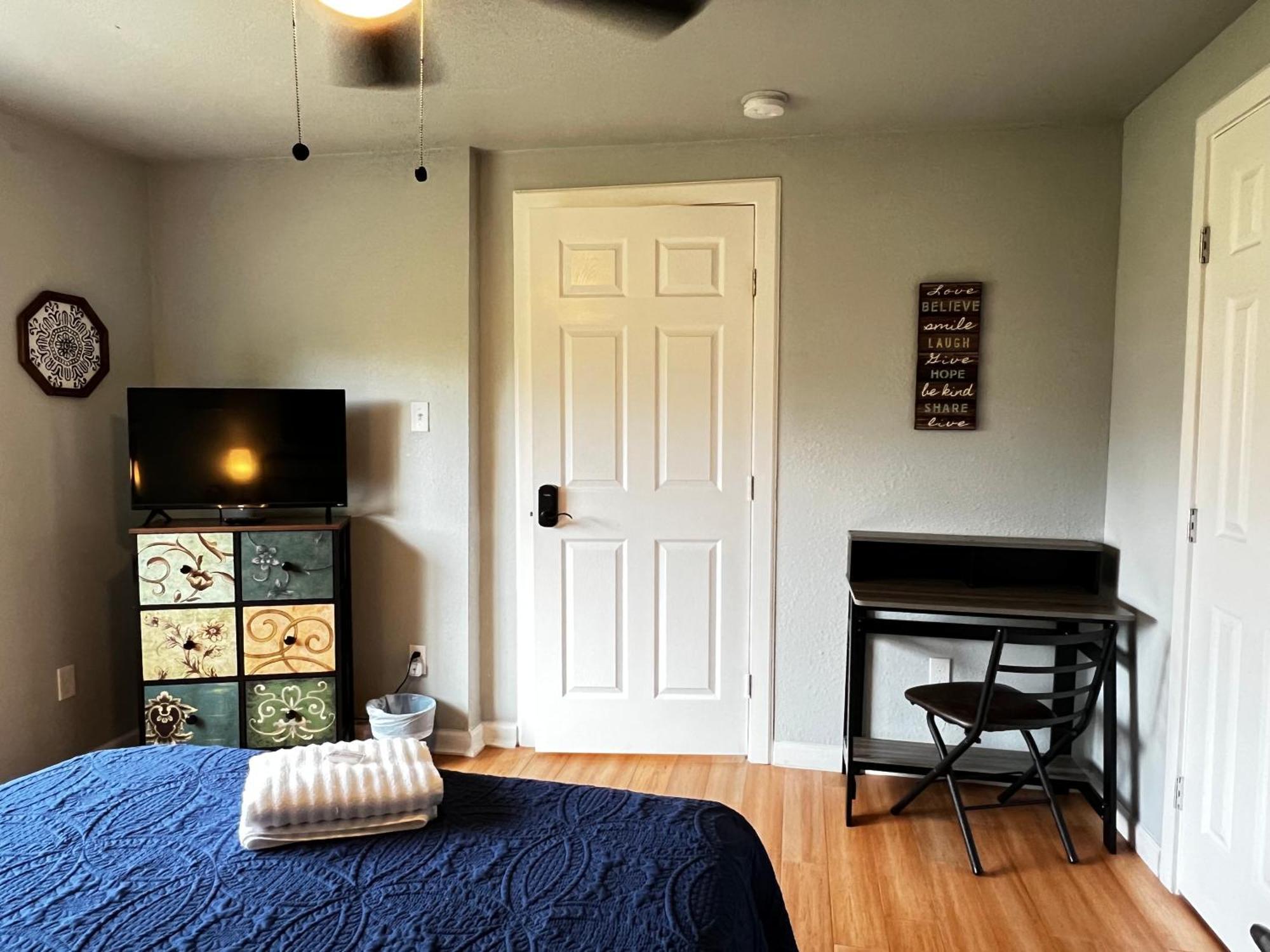 Boho Bliss- Cozy Private Room 2 Miles From Alamodome! San Antonio Ngoại thất bức ảnh