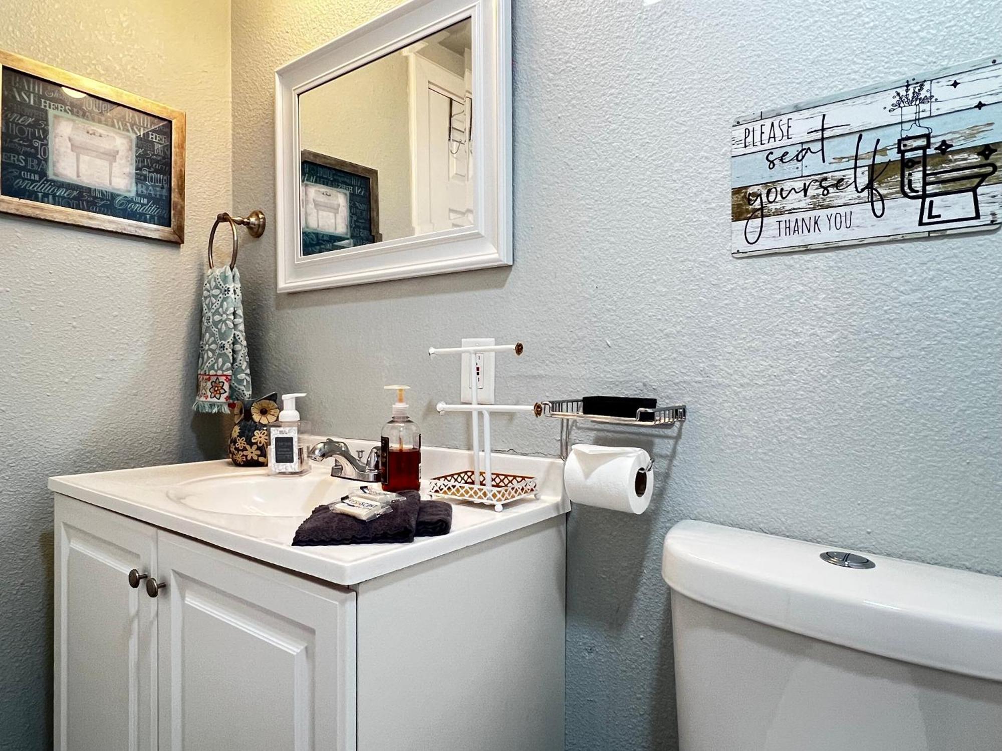 Boho Bliss- Cozy Private Room 2 Miles From Alamodome! San Antonio Ngoại thất bức ảnh