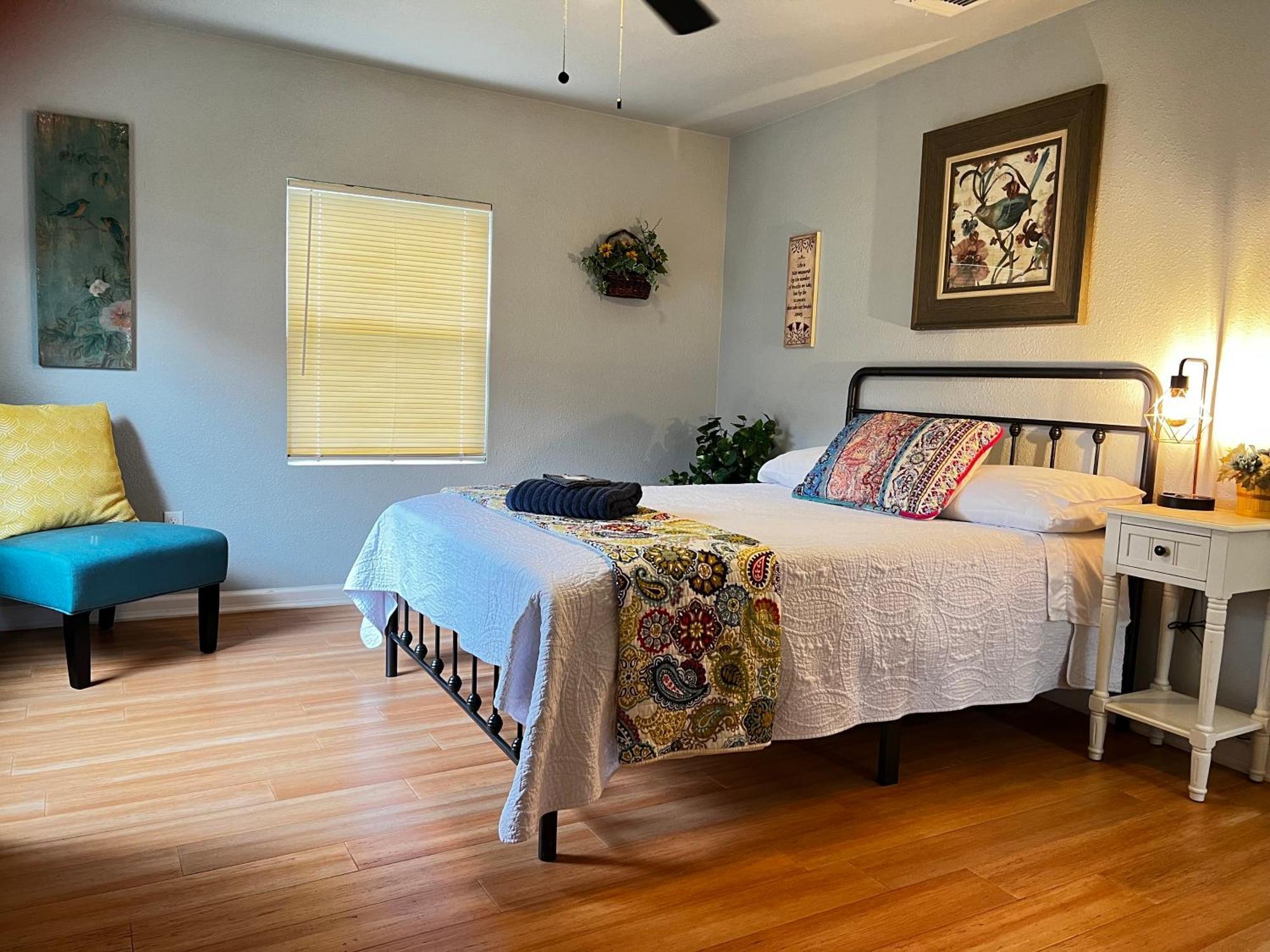 Boho Bliss- Cozy Private Room 2 Miles From Alamodome! San Antonio Ngoại thất bức ảnh