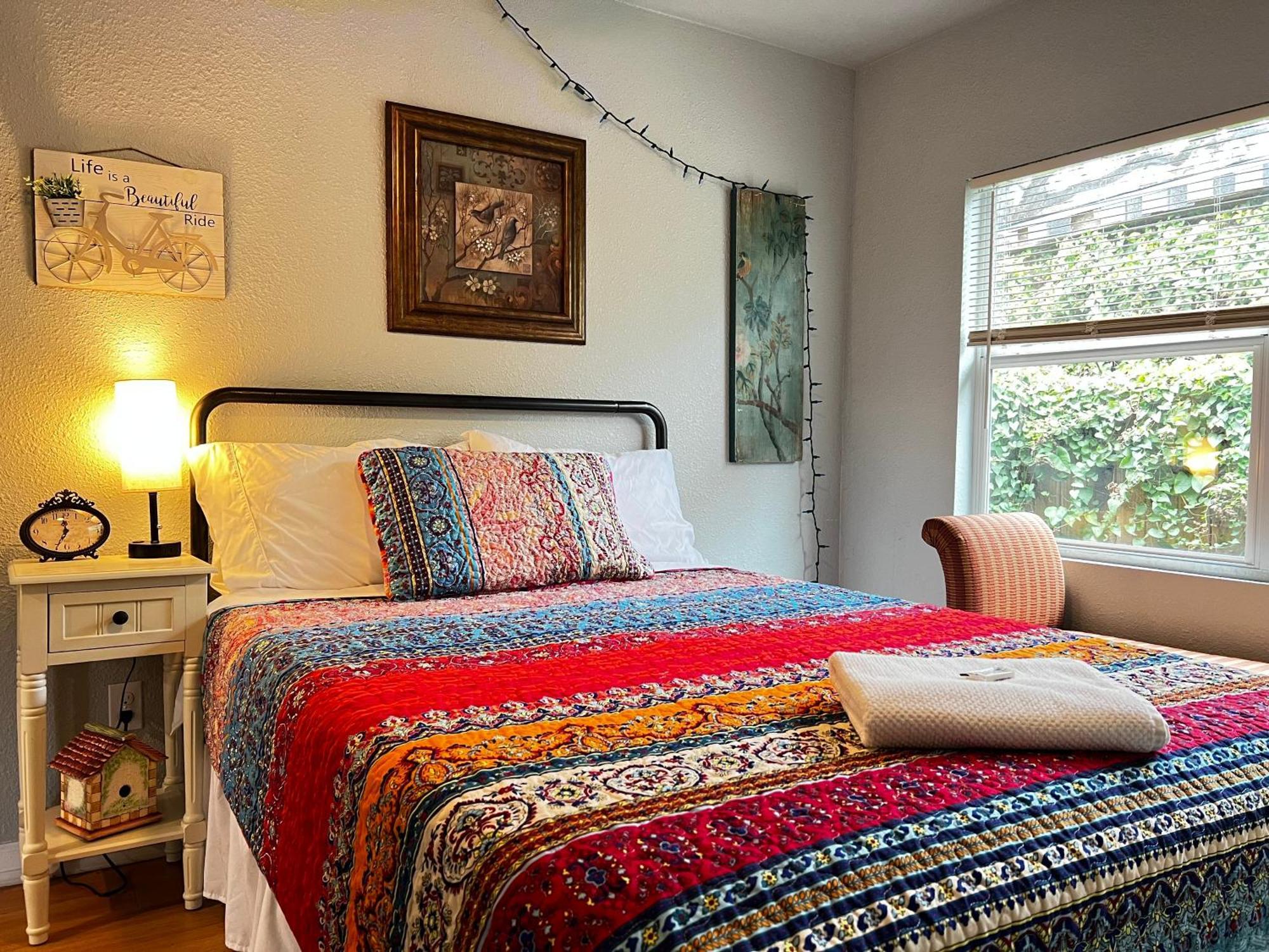 Boho Bliss- Cozy Private Room 2 Miles From Alamodome! San Antonio Ngoại thất bức ảnh